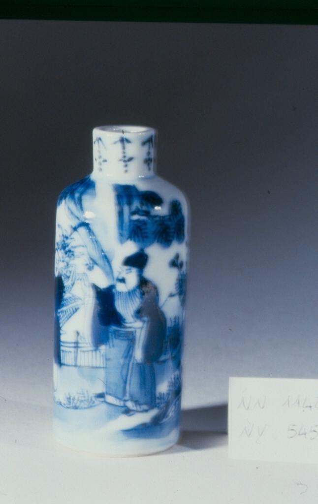 figura maschile (tabacchiera, opera isolata) - ambito cinese (secc. XVII/ XIX)