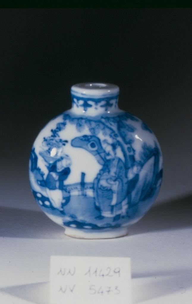 paesaggio con alberi (tabacchiera, opera isolata) - ambito cinese (secc. XVII/ XIX)