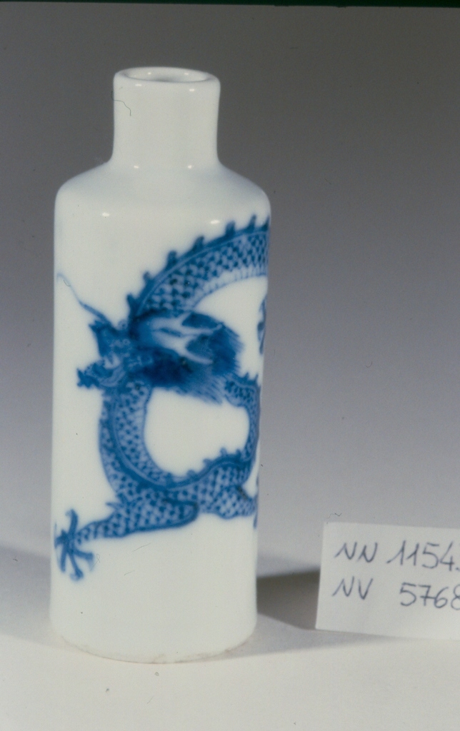 drago (tabacchiera, opera isolata) - ambito cinese (secc. XVII/ XIX)