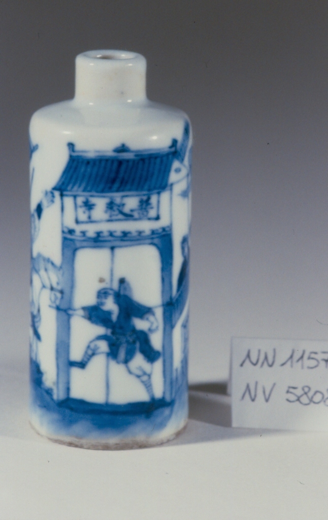 drago che insegue la perla fiammeggiante (ruyi), drago (tabacchiera, opera isolata) - ambito cinese (secc. XVII/ XIX)