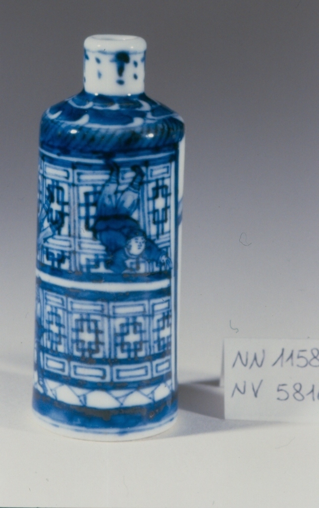 scena con acrobati (zaji), acrobata (tabacchiera, opera isolata) - ambito cinese (secc. XVII/ XIX)