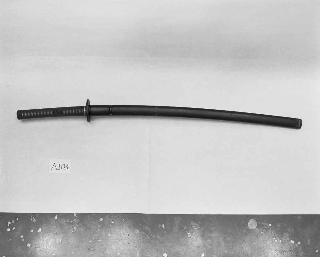 spada, opera isolata - ambito giapponese (metà sec. XIV)