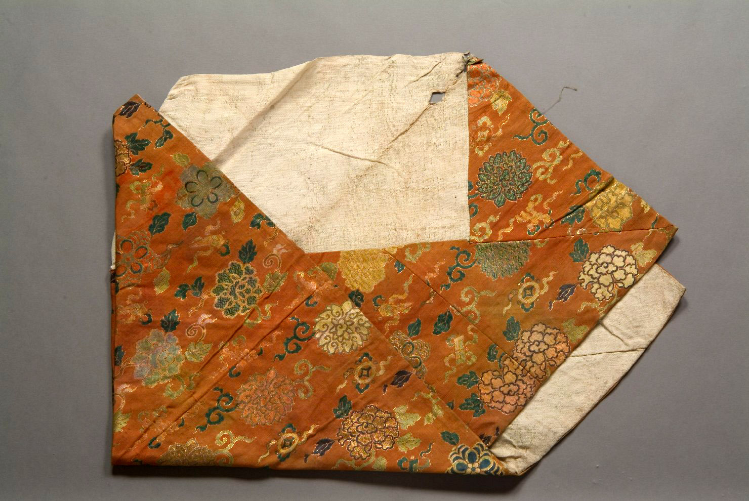 motivo decorativo floreale (tessuto) - ambito giapponese (sec. XIX)