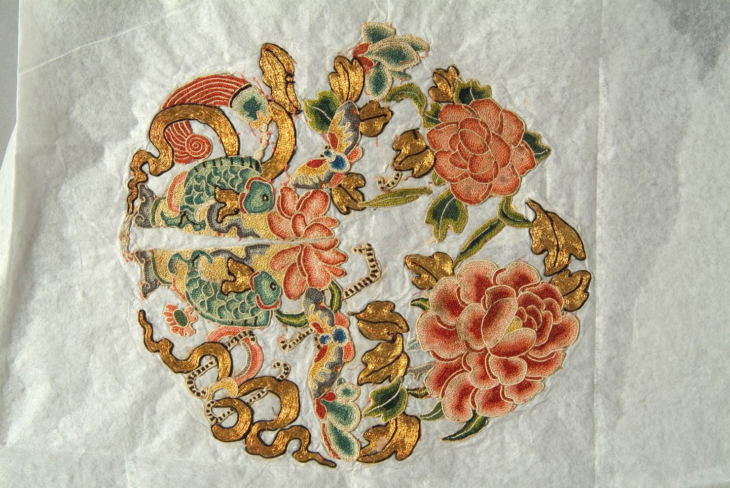 motivi decorativi a medaglioni (tessuto) - ambito cinese (sec. XIX)