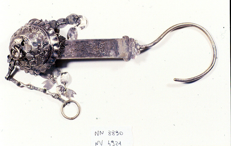 pendaglio, opera isolata - ambito Asia sud-orientale (secc. XVII/ XIX)