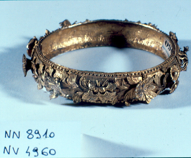 motivi decorativi vegetali con uccelli (bracciale, opera isolata) - ambito Asia sud-orientale (secc. XVII/ XIX)