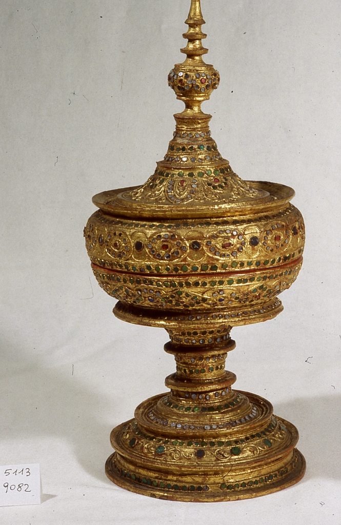 motivi decorativi (hsunok, opera isolata) - manifattura birmana (seconda metà sec. XIX)