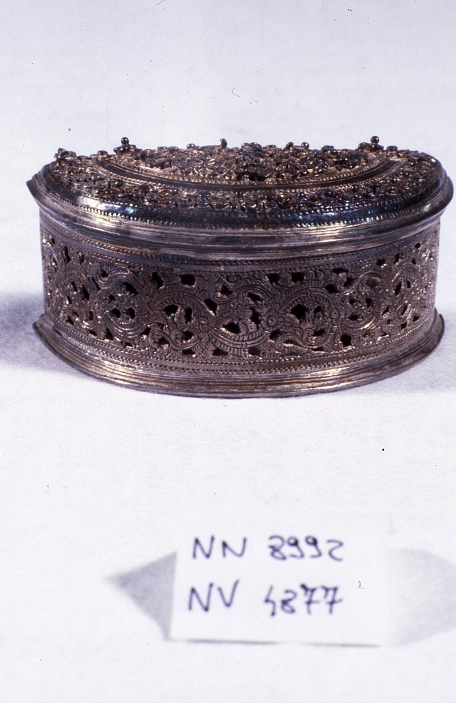 motivi decorativi (scatola, opera isolata) - manifattura birmana (seconda metà sec. XIX)