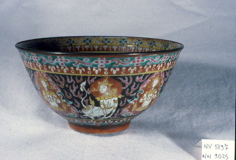 motivo decorativo (coppa, opera isolata) - ambito Asia sud-orientale (secc. XVII/ XIX)