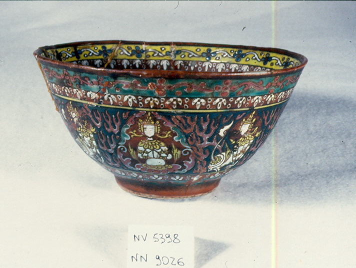 motivo decorativo (coppa, opera isolata) - ambito Asia sud-orientale (secc. XVII/ XIX)