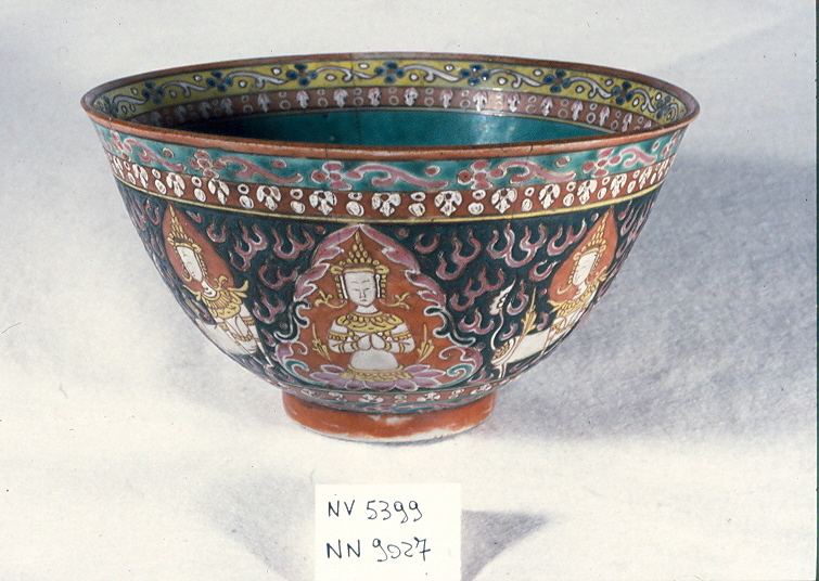 motivo decorativo (coppa, opera isolata) - ambito Asia sud-orientale (secc. XVII/ XIX)