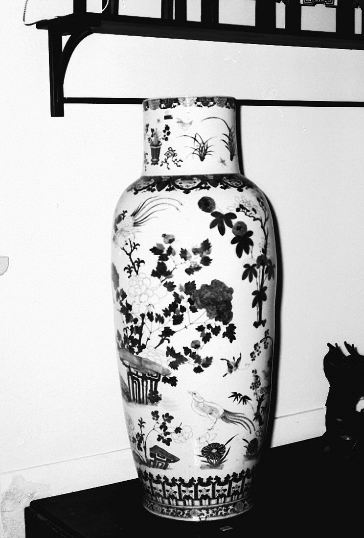 motivi decorativi vegetali con uccelli (vaso, opera isolata) - ambito giapponese (secc. XVIII/ XIX)