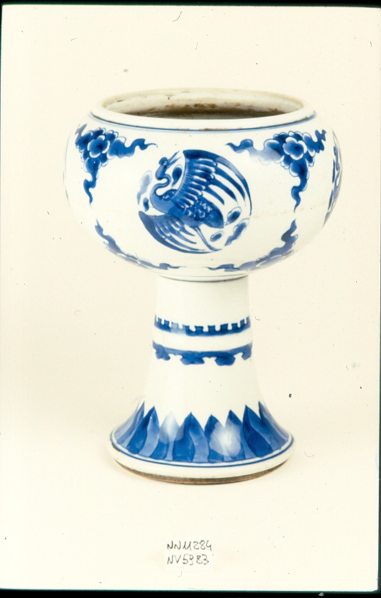 motivi decorativi vegetali con uccelli (vaso, opera isolata) - ambito cinese (sec. XVIII)