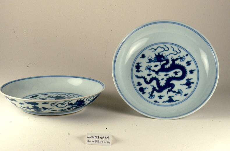 drago (piattino, pendant) - ambito cinese (sec. XVIII)