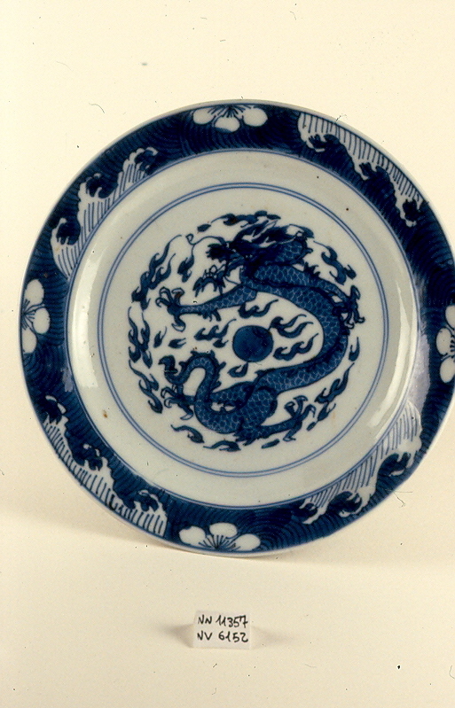drago (piattino, opera isolata) - ambito cinese (sec. XVIII)