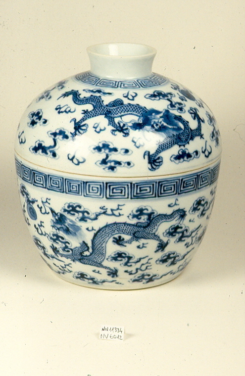 drago (coppa, opera isolata) - ambito cinese (seconda metà sec. XVII)