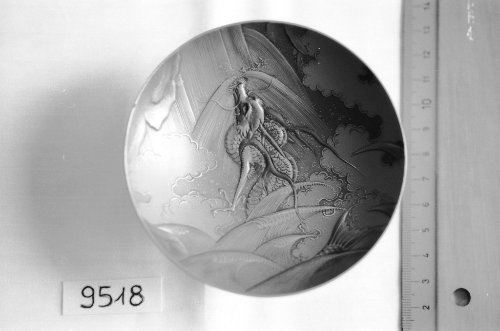 drago (coppetta, opera isolata) di Eisensai (attribuito) (seconda metà sec. XIX)