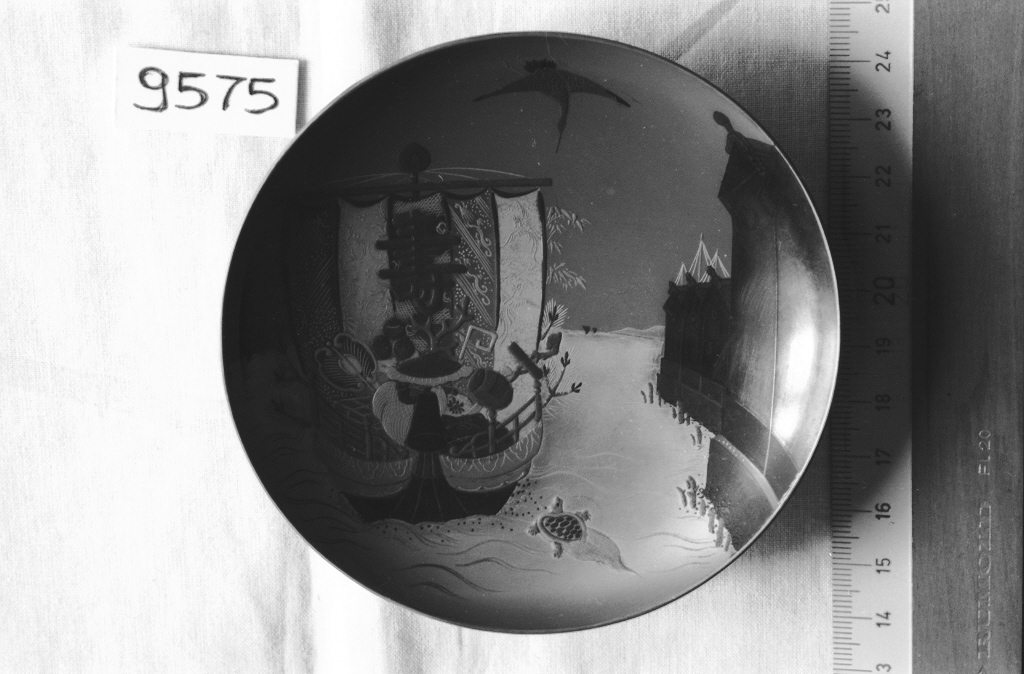 figure in barca (coppetta, opera isolata) di Kajikawa Choki (attribuito) (seconda metà sec. XIX)