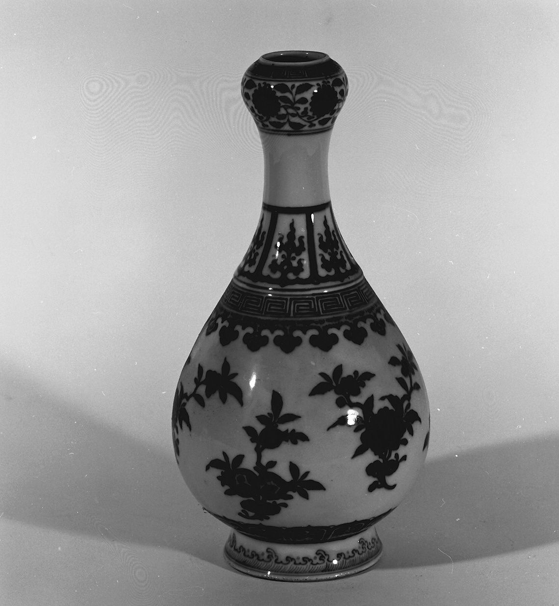 motivi decorativi vegetali (vaso, opera isolata) - ambito cinese (seconda metà sec. XVIII)