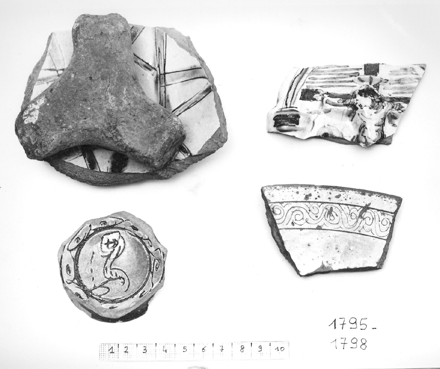 motivi decorativi (piatto, frammento) - ambito bizantino (sec. XIII)