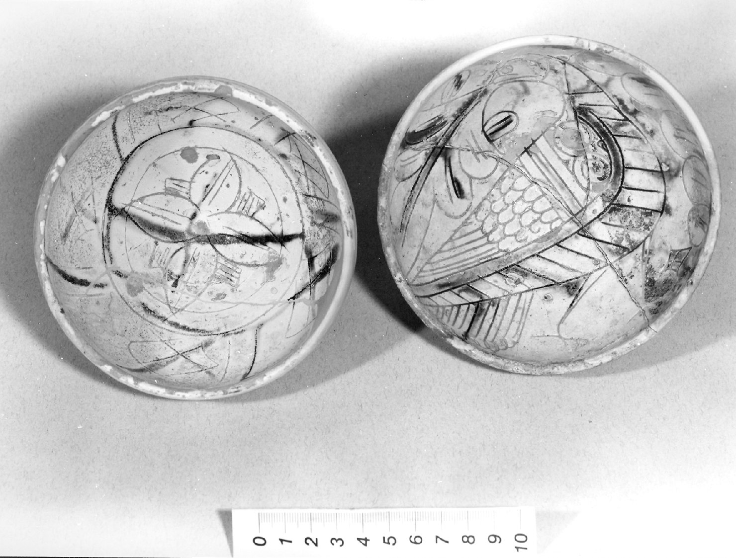 motivi decorativi (scodella, frammento) - ambito veneziano (secc. XIV/ XV)