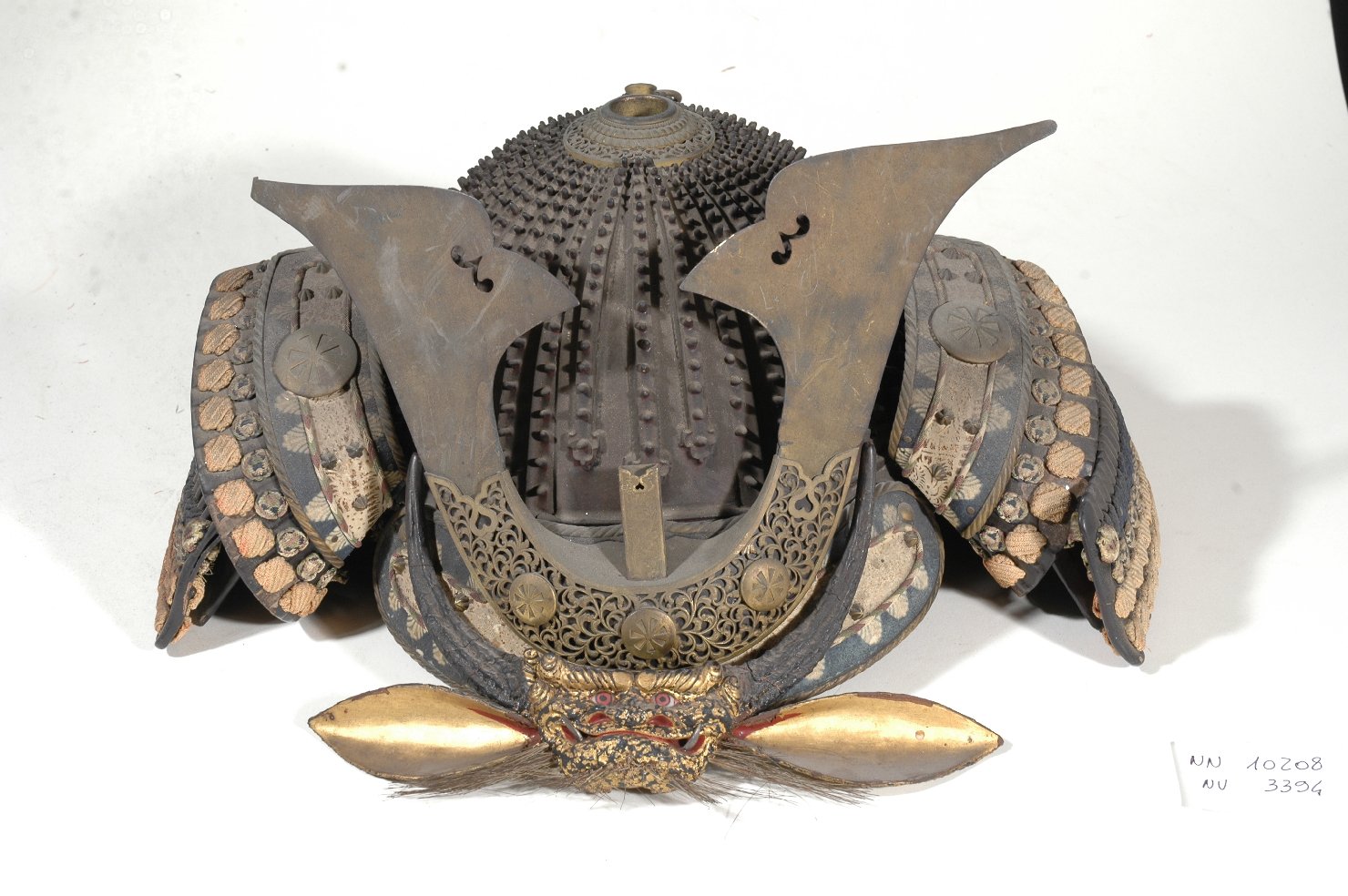 motivo decorativo zoomorfo (elmo, opera isolata) - ambito giapponese (secc. XVII/ XIX)