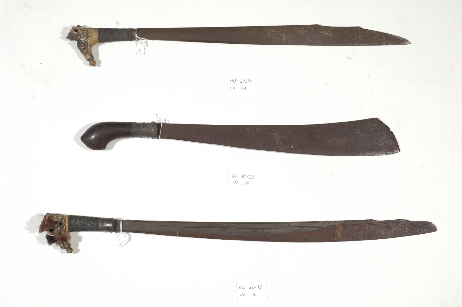 sciabola, opera isolata - ambito Asia sud-orientale (secc. XVII/ XIX)