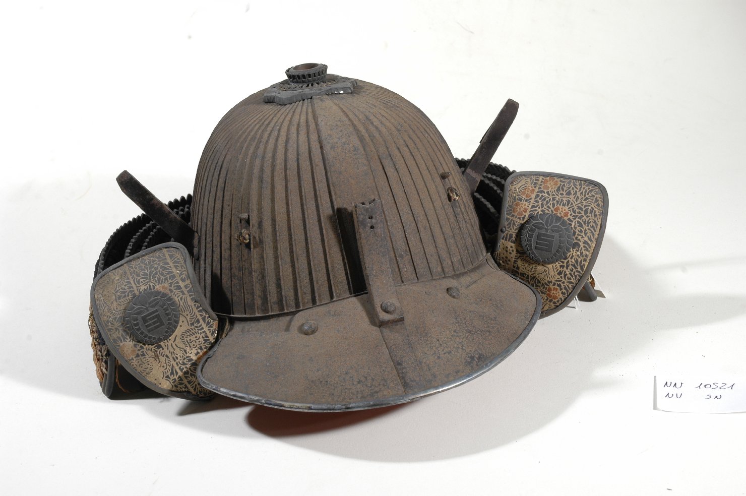 elmo, opera isolata - ambito giapponese (secc. XVII/ XIX)