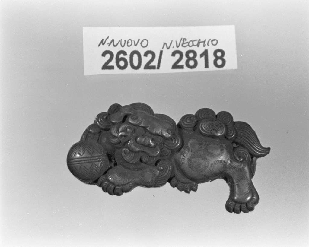 elementi decorativi (menuki, opera isolata) - ambito giapponese (secc. XVI/ XIX)