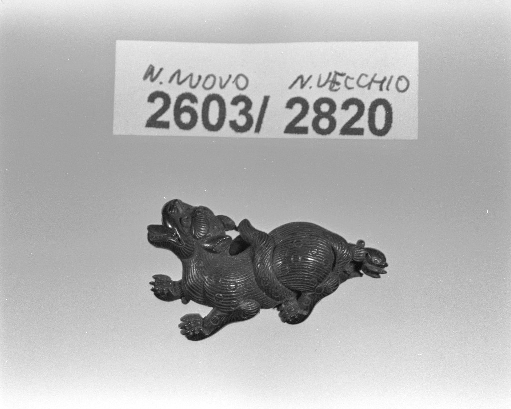 elementi decorativi (menuki, opera isolata) - ambito giapponese (secc. XVI/ XIX)