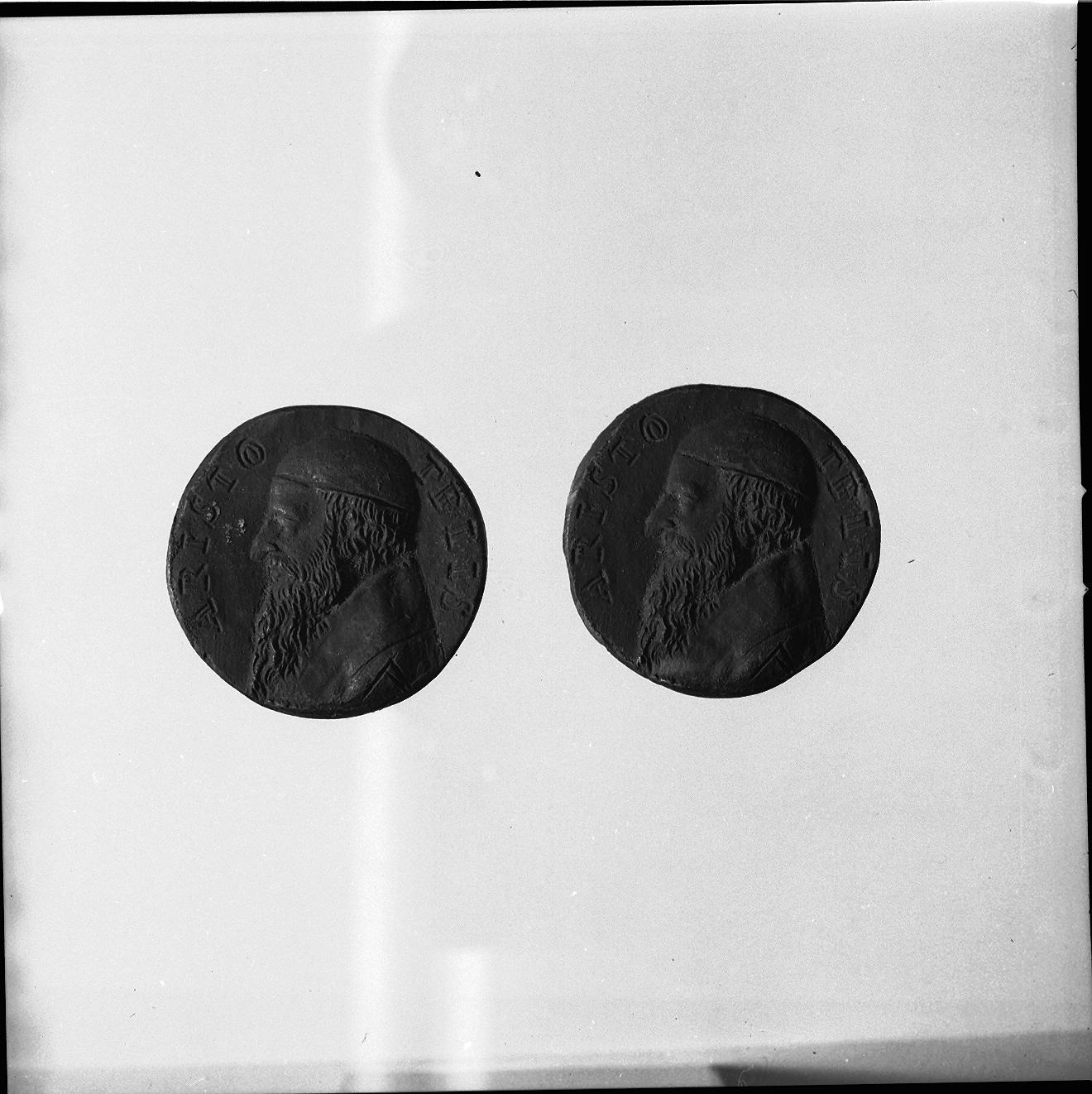 testa d'uomo con barba (medaglia, opera isolata) - ambito romano (sec. XV)