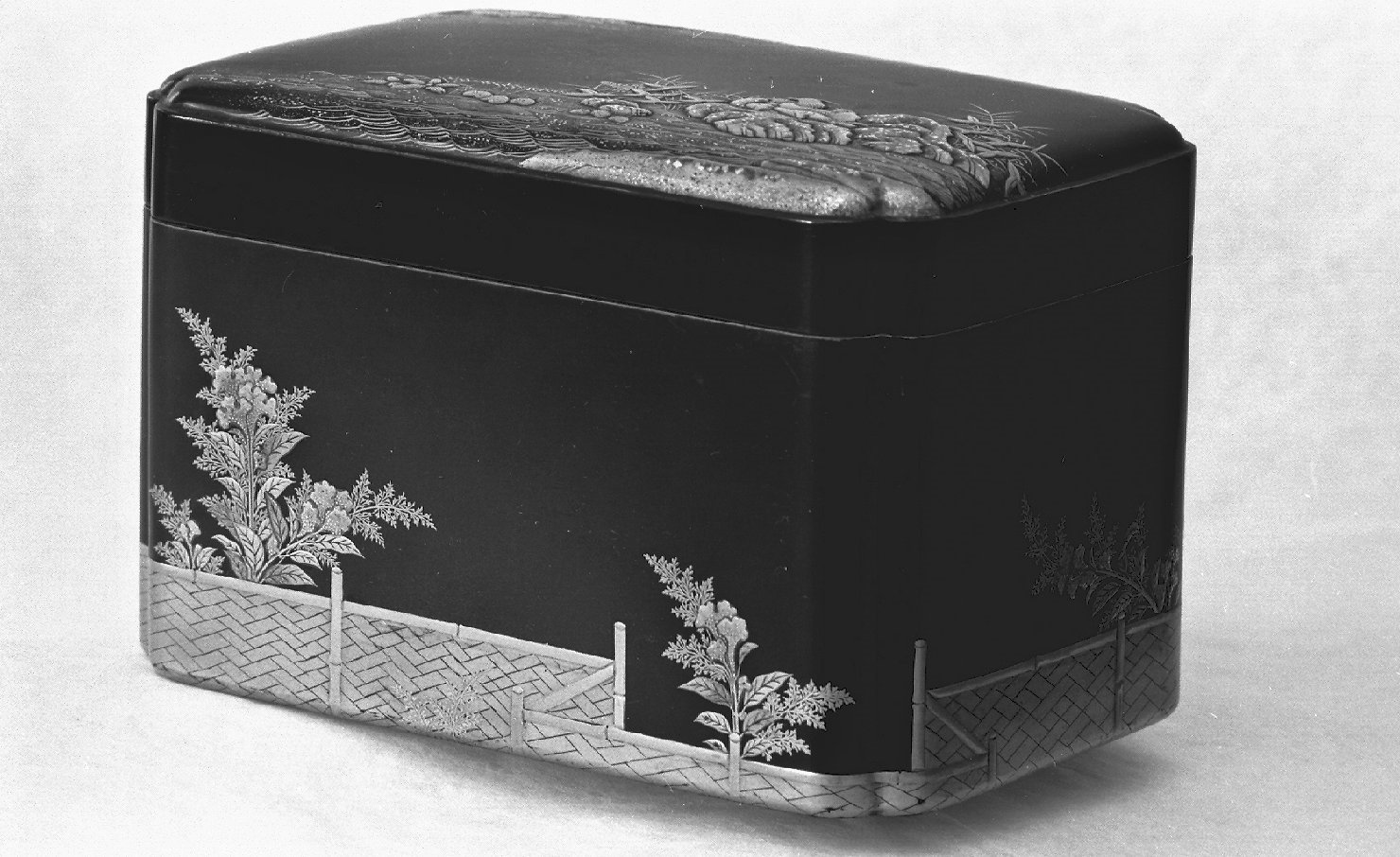 motivi decorativi (scatola, opera isolata) - ambito giapponese (secc. XVII/ XIX)