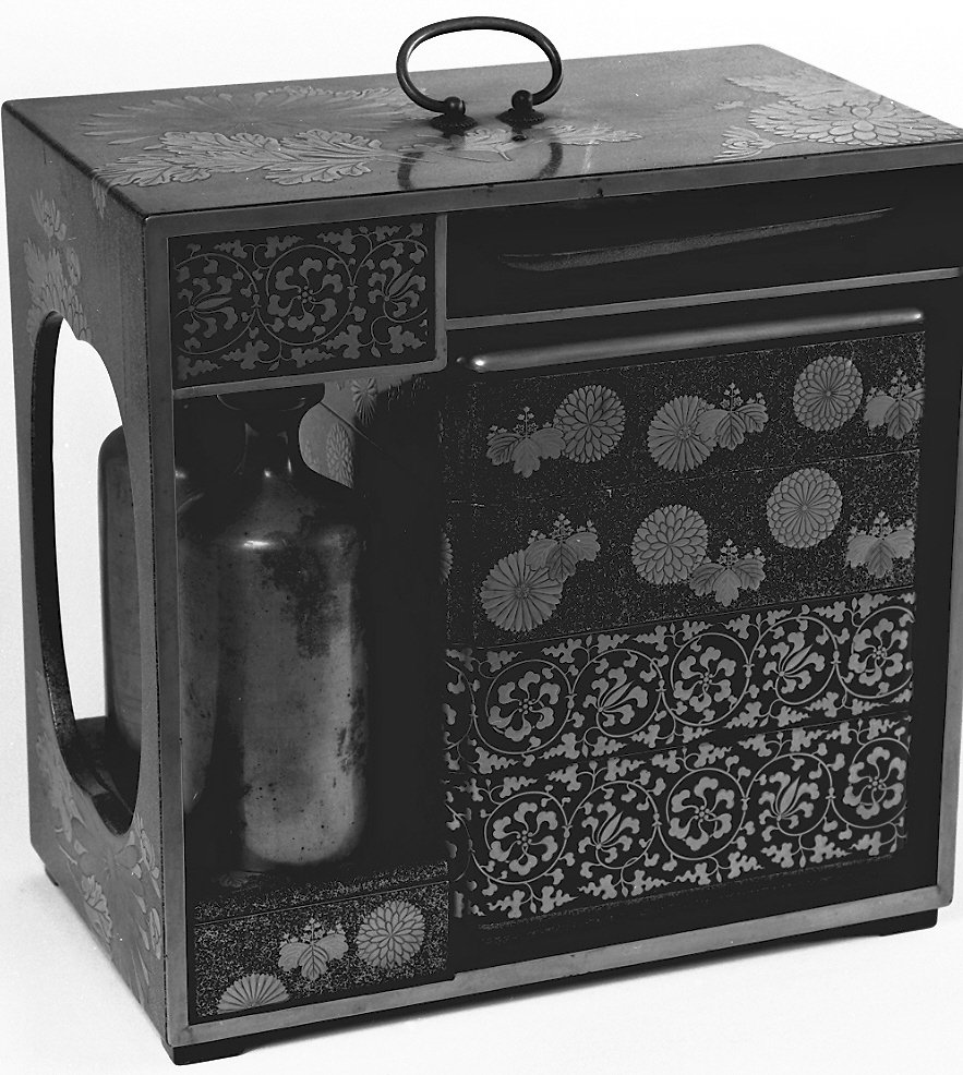 motivi decorativi (servizio da colazione, insieme) - ambito giapponese (secc. XVII/ XIX)