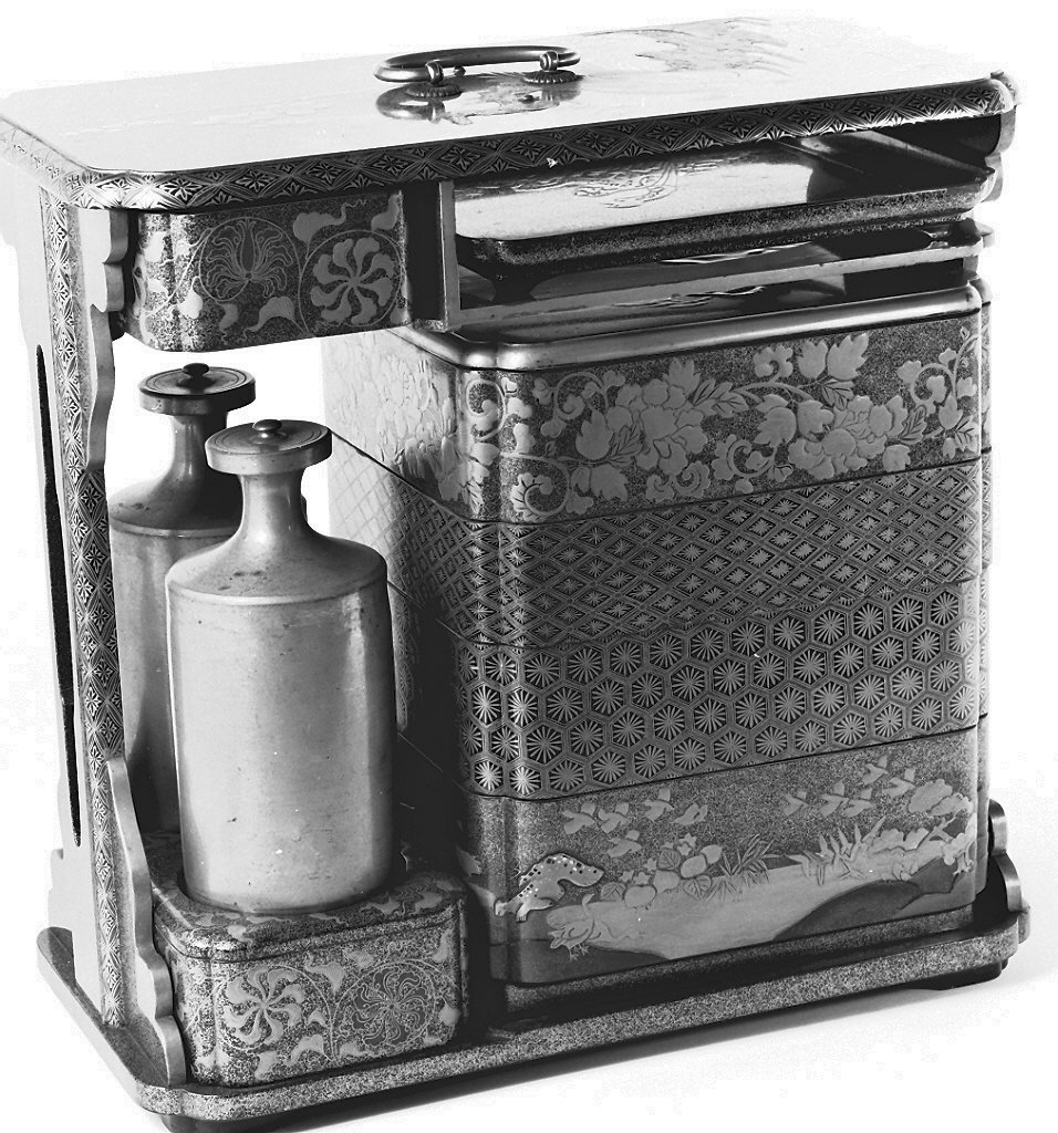 motivi decorativi (servizio da colazione, insieme) - ambito giapponese (secc. XVII/ XIX)