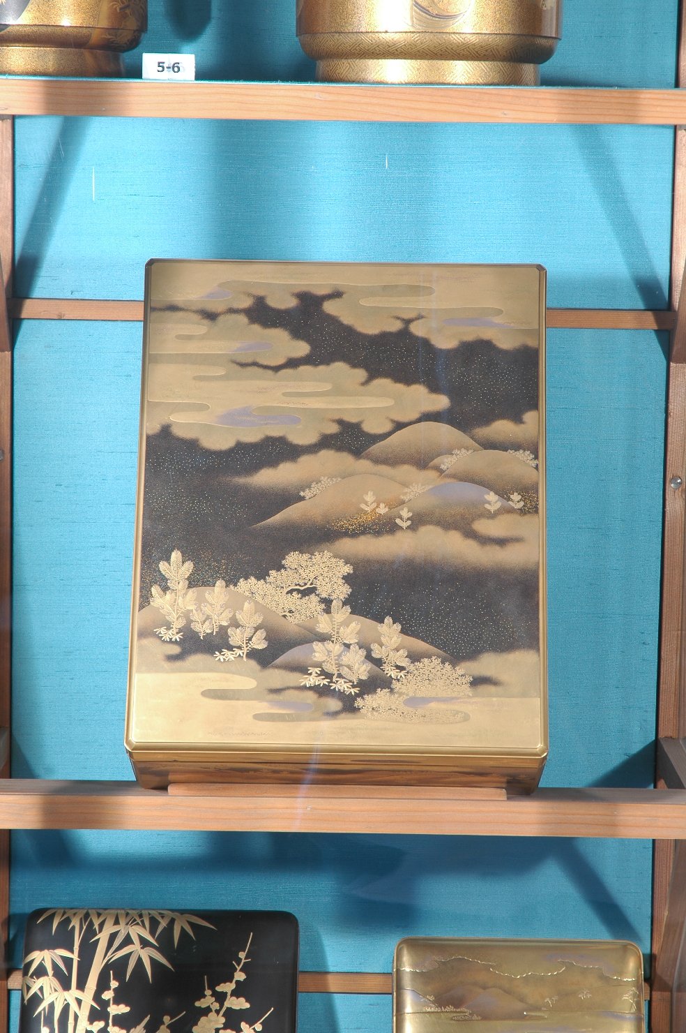 motivi decorativi (scatola, opera isolata) - ambito giapponese (secc. XVII/ XIX)