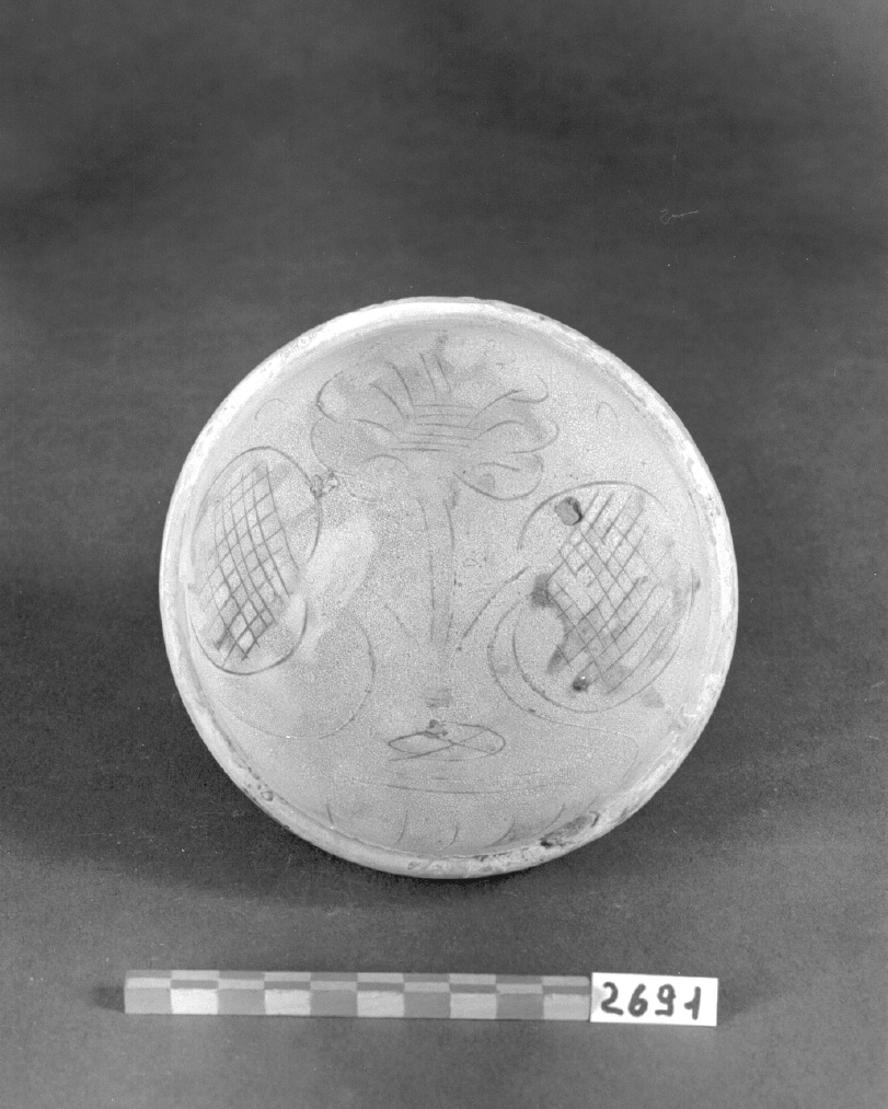 motivo decorativo fitomorfo (scodella, opera isolata) - produzione veneziana (fine sec. XV)