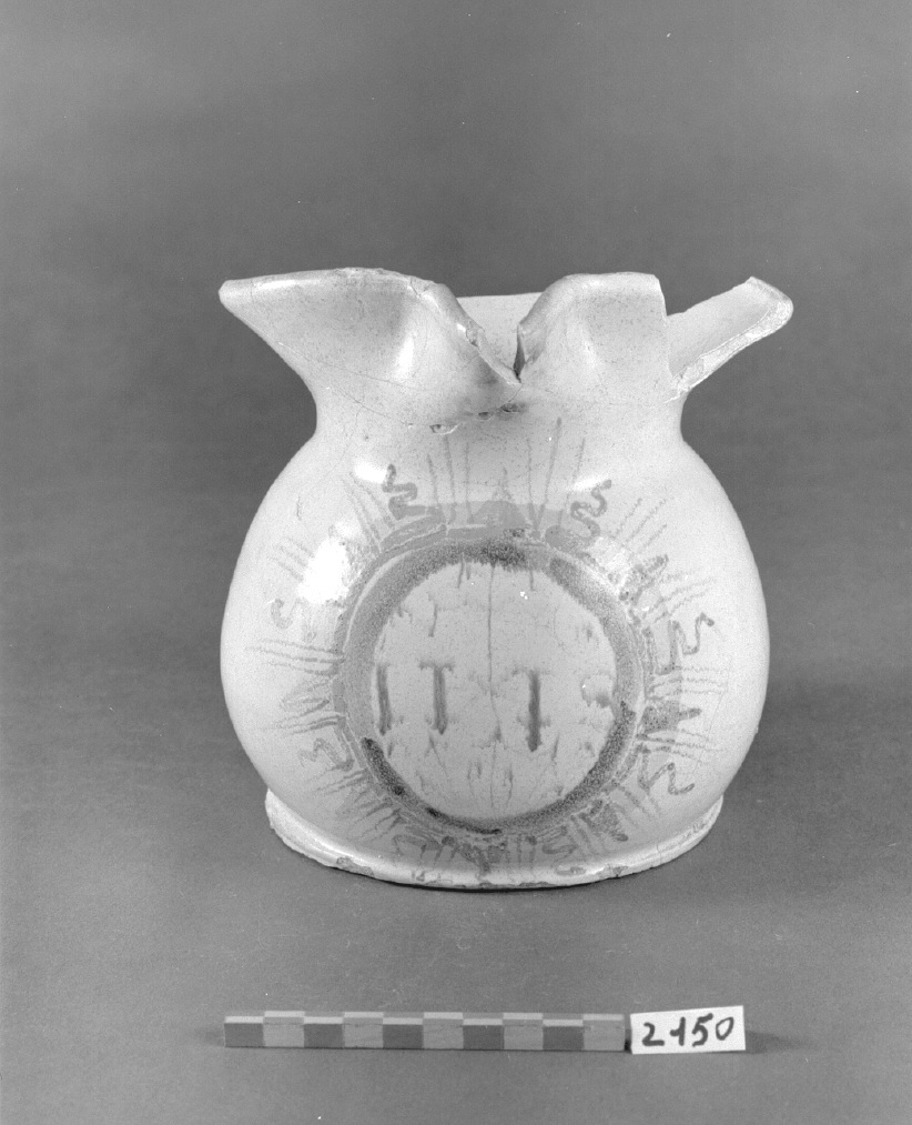 monogramma di San Bernardino da Siena (boccale, opera isolata) - produzione veneziana (secc. XVI/ XVII)