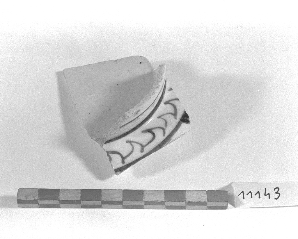 motivi decorativi astratti (piatto, frammento) - produzione anatolica (sec. XVI)