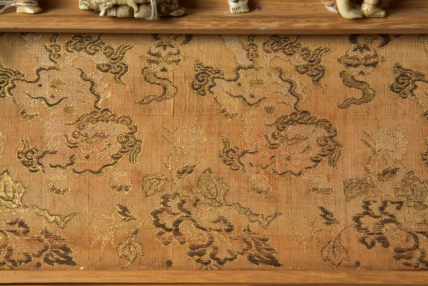 motivi decorativi (abito, opera isolata) - manifattura giapponese (sec. XIX)