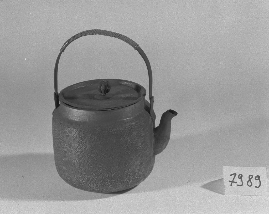 motivo decorativo (bricco, opera isolata) - ambito cinese (secc. XVII/ XIX)