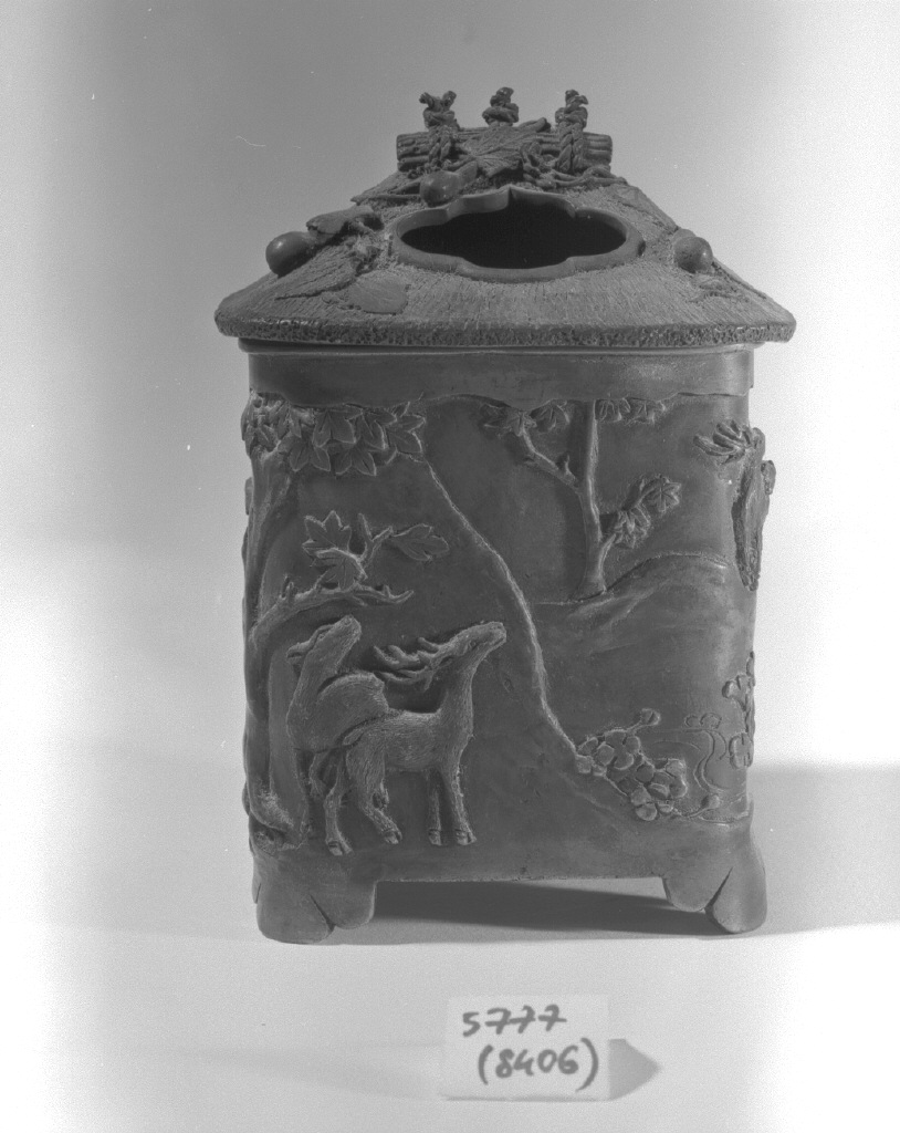 paesaggio con animali (scatola, opera isolata) - ambito giapponese (secc. XVII/ XIX)