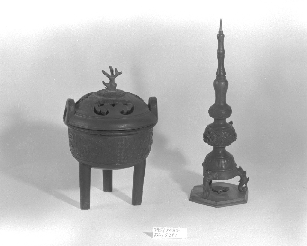 animali (candeliere, coppia) - ambito giapponese (secc. XVII/ XIX)