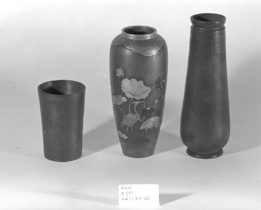 motivo decorativo geometrico (vaso, opera isolata) - ambito giapponese (secc. XVII/ XIX)