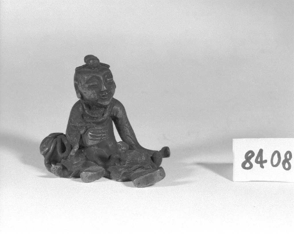 bambino che gioca con un animale (statuetta, opera isolata) - ambito giapponese (secc. XVII/ XIX)