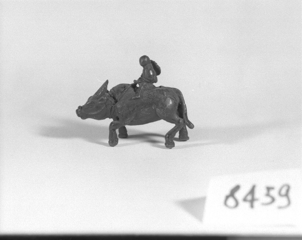 giovane a dorso di un bue (statuetta, opera isolata) - ambito giapponese (secc. XVII/ XIX)