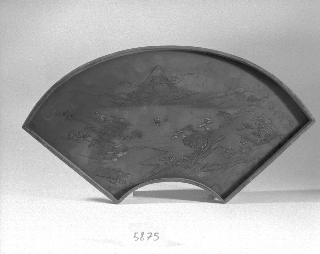 paesaggio con il Fujiyama, paesaggio (vassoio, opera isolata) - ambito giapponese (secc. XVII/ XIX)