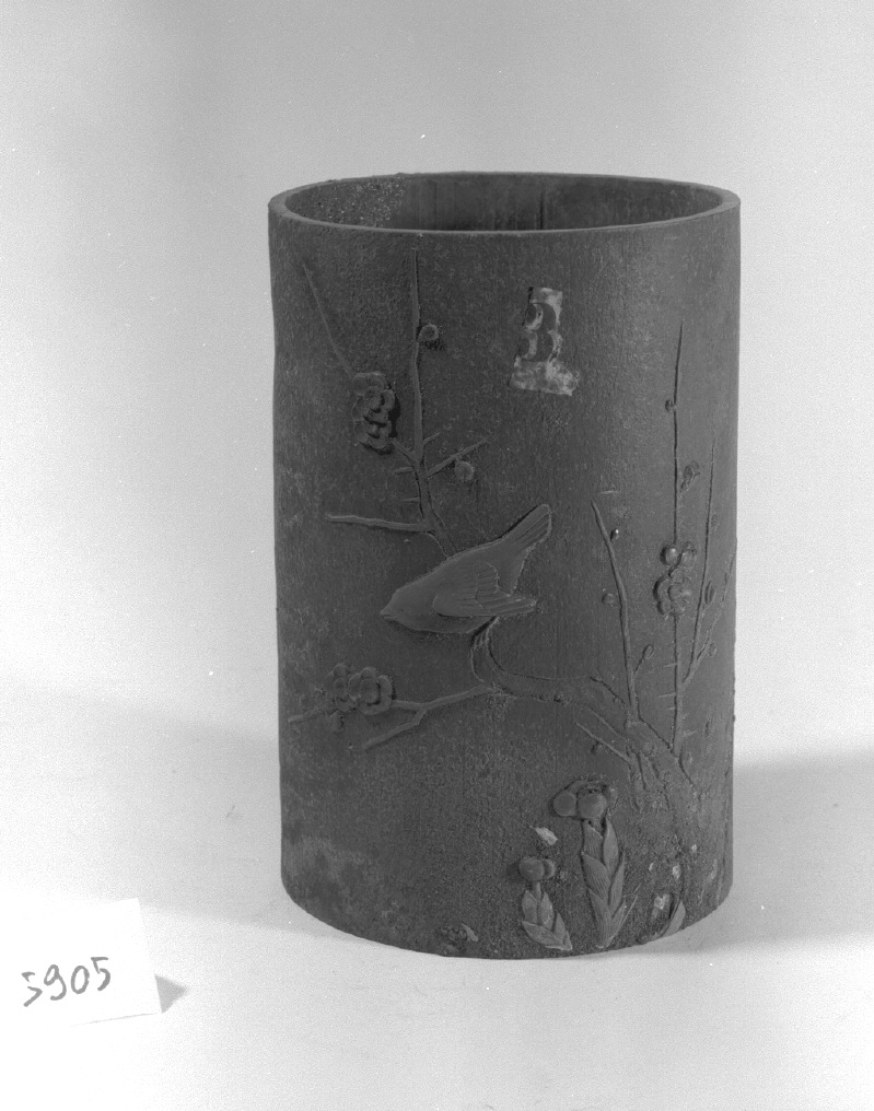 motivi decorativi vegetali e animali (vaso, opera isolata) - ambito giapponese (secc. XVII/ XIX)
