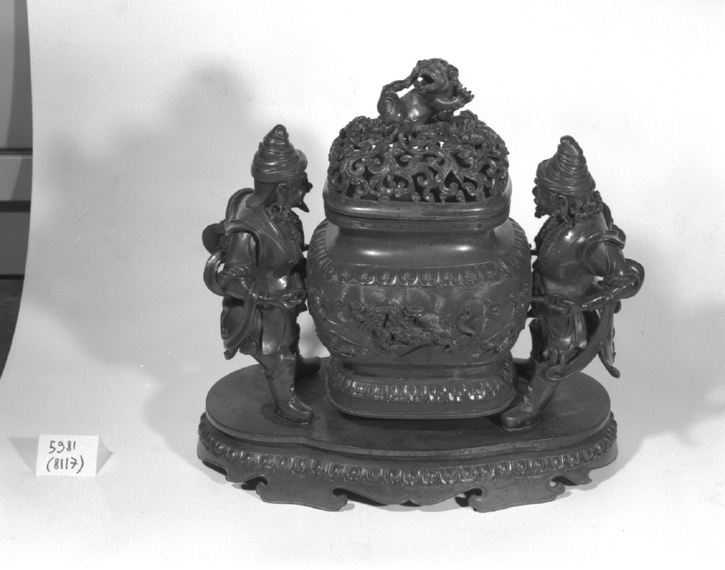 motivi decorativi (bruciaprofumi, opera isolata) - ambito giapponese (secc. XVII/ XIX)