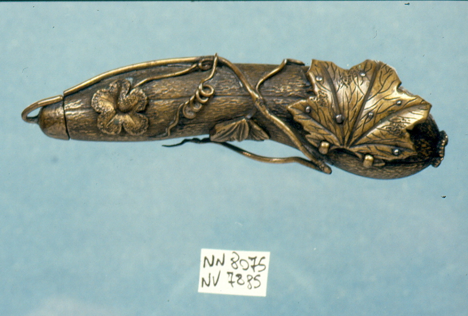 motivi decorativi vegetali (calamaio, opera isolata) - ambito giapponese (secc. XVII/ XIX)