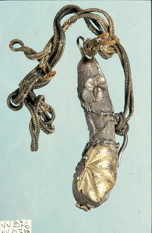 motivi decorativi vegetali (calamaio, opera isolata) - ambito giapponese (secc. XVII/ XIX)